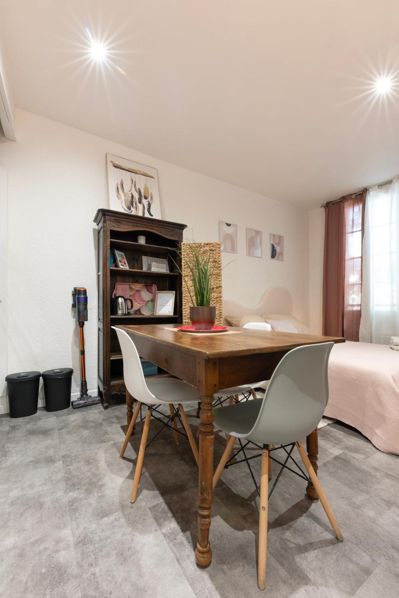 La Casita - Studio Confort Avec Parking Prive - Lit Douillet - Centre Uzes, Pont Du Gard מראה חיצוני תמונה